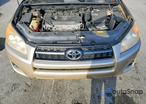 2011 Toyota Rav4 Base z USA, uszkodzony, nr VIN 2T3KF4DV2BW053995